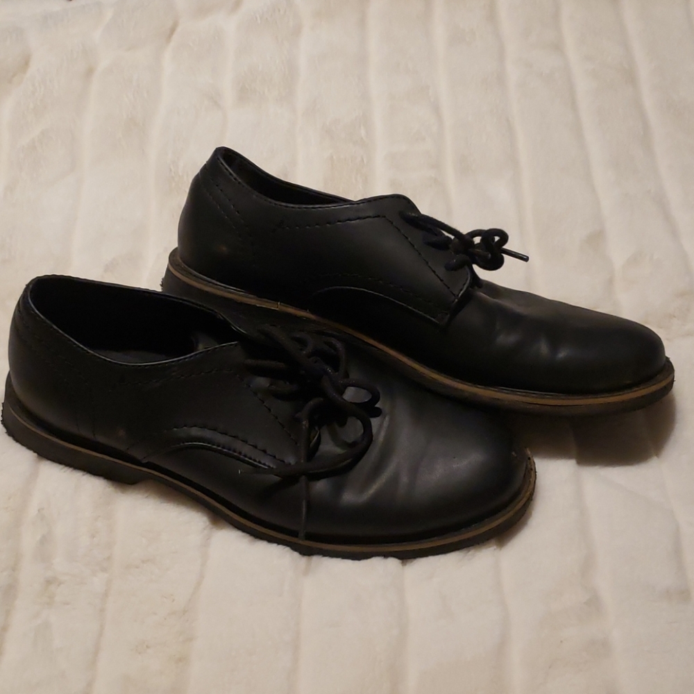 Dexter Casual Shoes - Picture 2 of 3